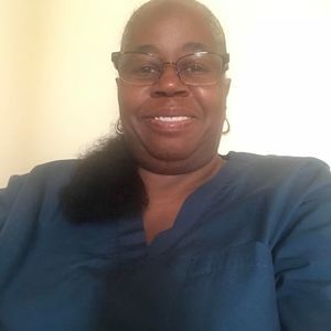 Meet your Posher, Elaine